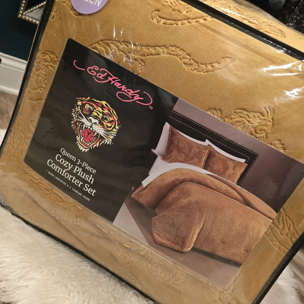 Ed Hardy Crouching Tiger Embossed Full/Queen Comforter Set New